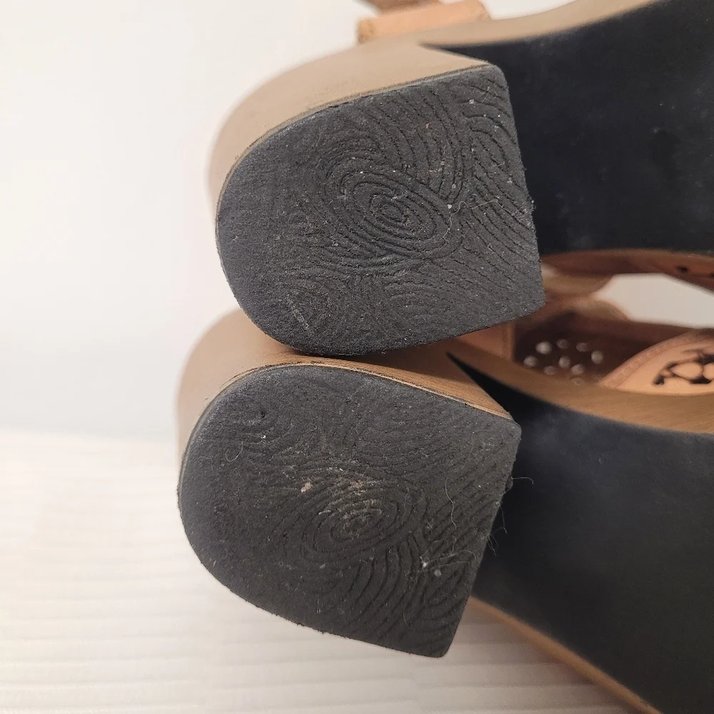 Mexicanita Hand Made Leather Floral Platform Sandals sz 7